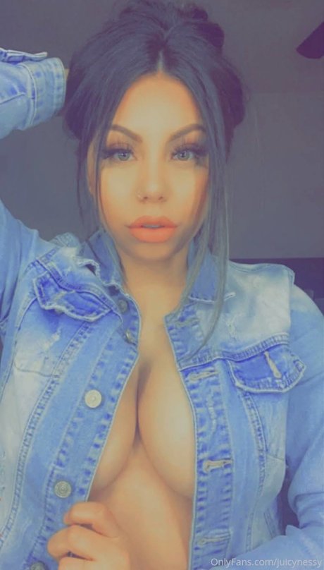 Yanxe ann hübsche akt bilder