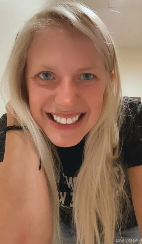 Lovely Rae top kunst archiv