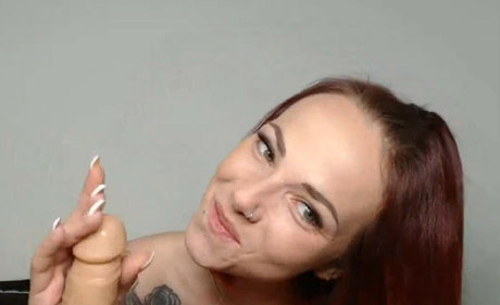 NinaDevil perfekte porno foto