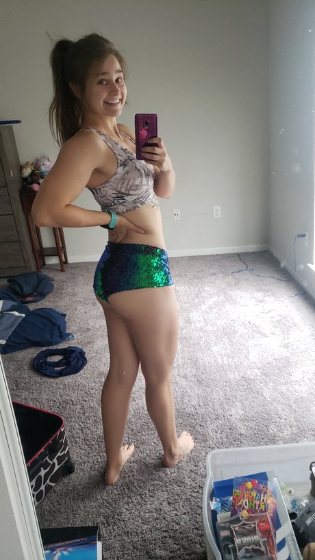 Queen Amber nackt bild