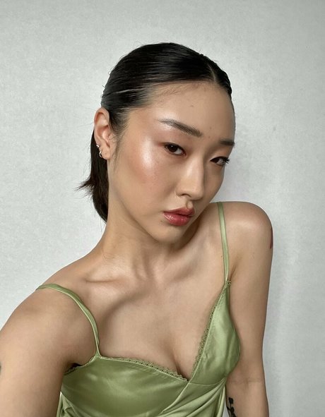 männliche asiatische onlyfans perfekte bilder