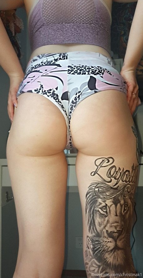 Christina kay erwachsene hübsche bilder