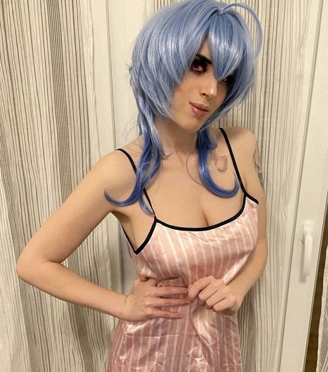 Lauramunay nacktheit top galerie