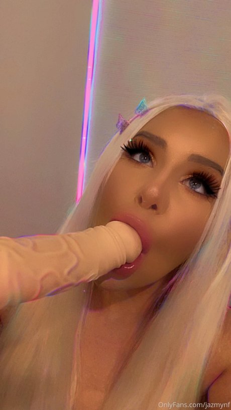 Jazmyn Forrest_ xxx top bild