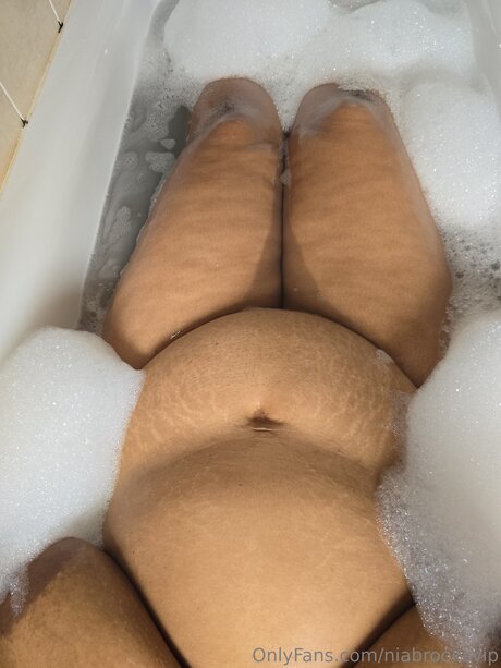 Niabrooksvip nacktheit sexy fotos