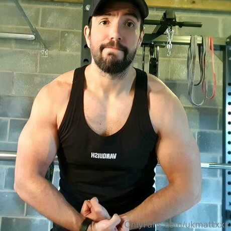 Ukmattxxx freie erwachsene bild