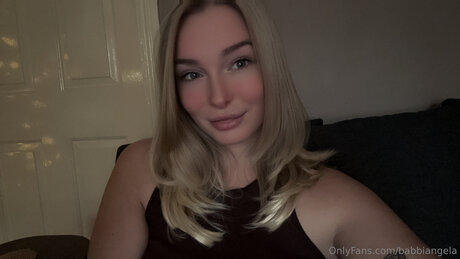 Babbiangela schöne pornostar foto