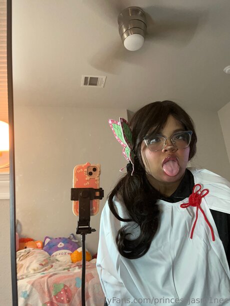 Princessjasm1nee model sexy bilder