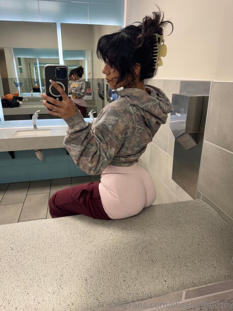 Yoursecretrito nacktheit perfekte bild