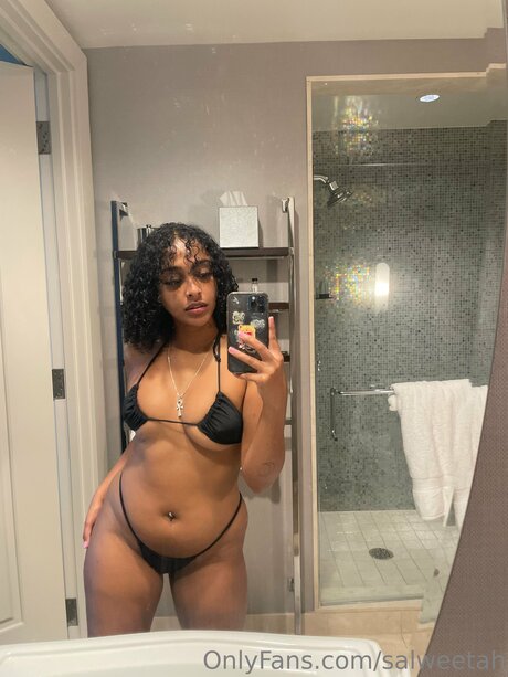 Salweetah nackt erotische galerie