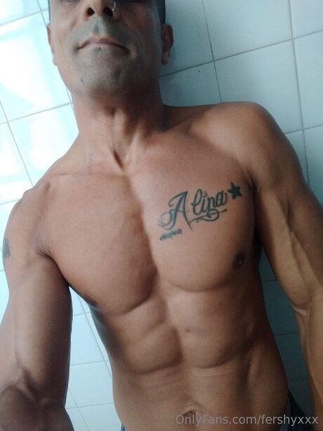 Fershyxxx nackt top bild