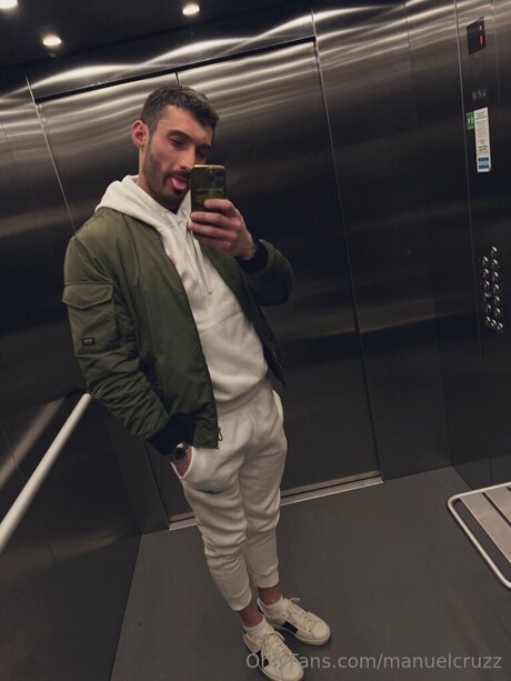 Manuelcruzz freie erwachsene bilder