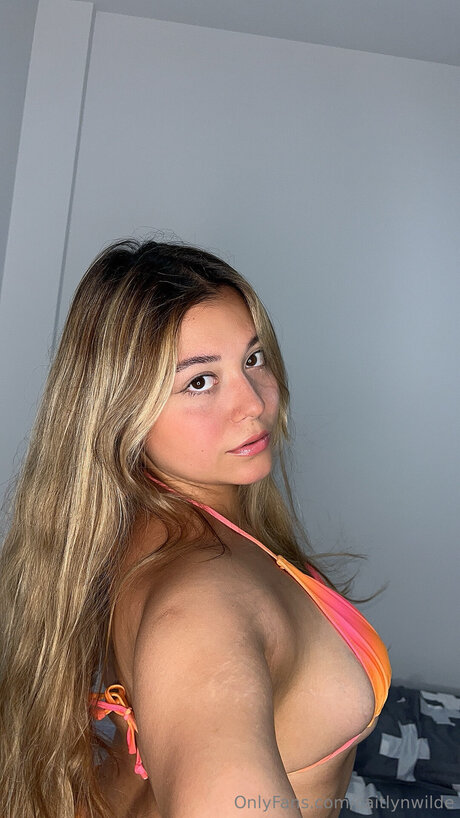 Caitlynwilde model sexy foto