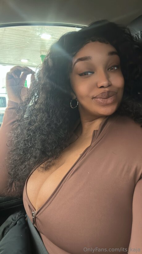 haarige asiatische onlyfans erwachsene nacktheit bild