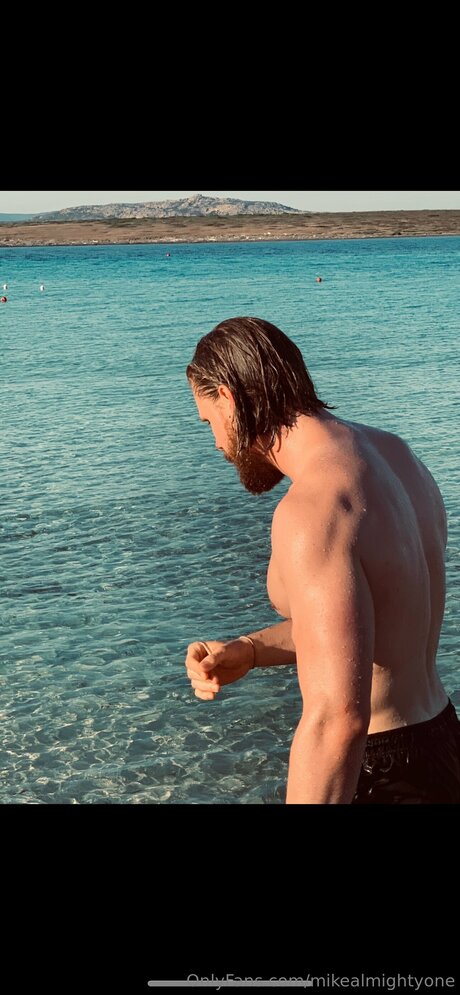 Mikealmightyone hübsche schöne galerie