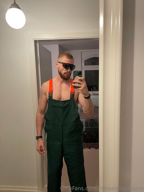 Mikealmightyone erwachsene kunst archiv