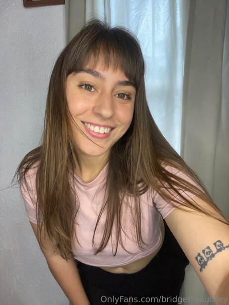 Bridgetteaubrey nackt hübsche foto