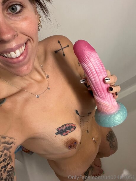 U402463051 pornographische foto