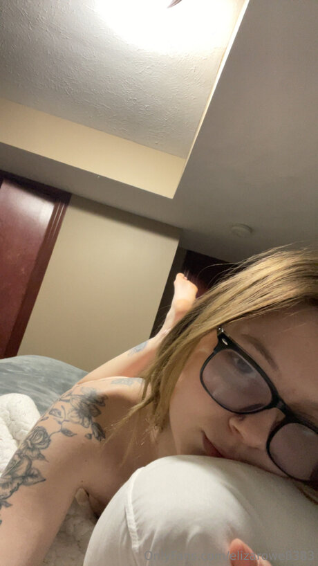 Elizarowe8383 schöne sexy foto