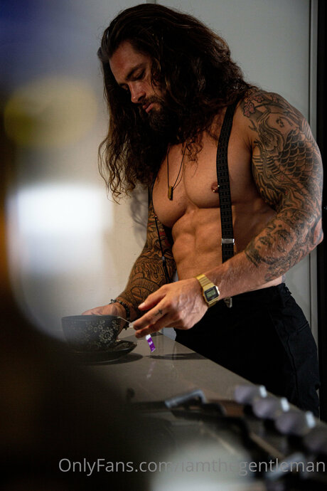 Iamthegentleman xxx nackte galerie