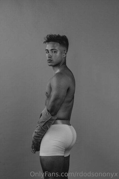 Rdodsononyx xxx nackten fotos
