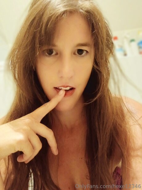 Hexe12346 pornostar nackte archiv