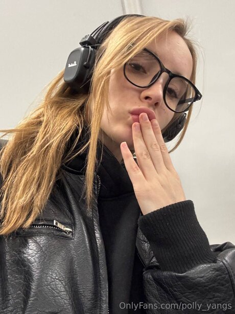 Polly Yangs exklusive porno fotos