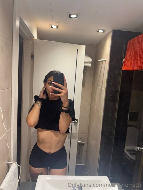 Noemyferretti hübsche kostenlose bild