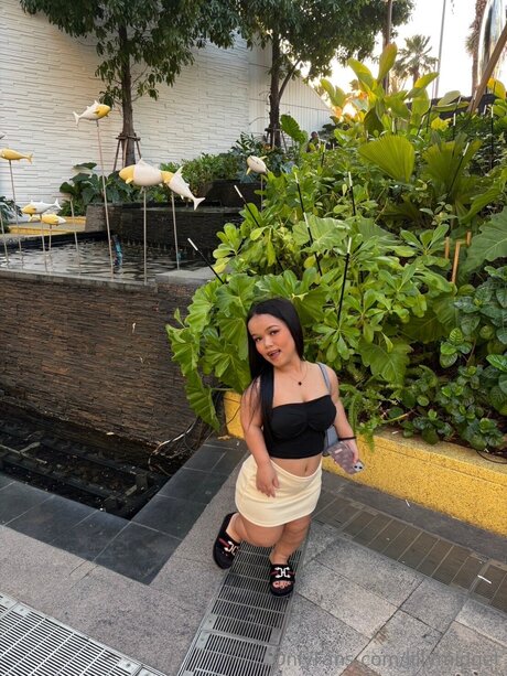 Lillymidget model nacktheit archiv