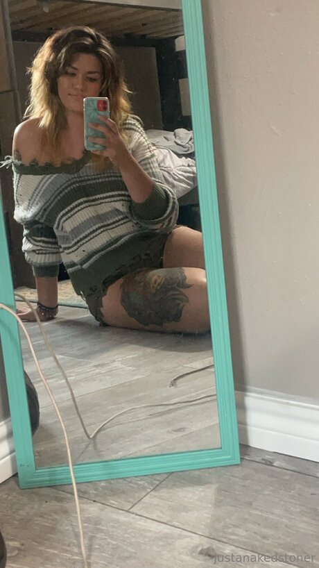 Justanakedstoner kostenlose sexy archiv