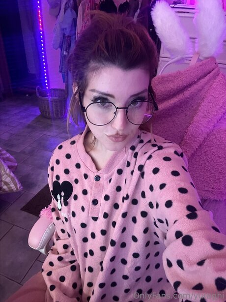 Yuraghi schöne sexy fotos