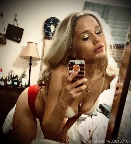 U28167180 schauspielerin freie bilder