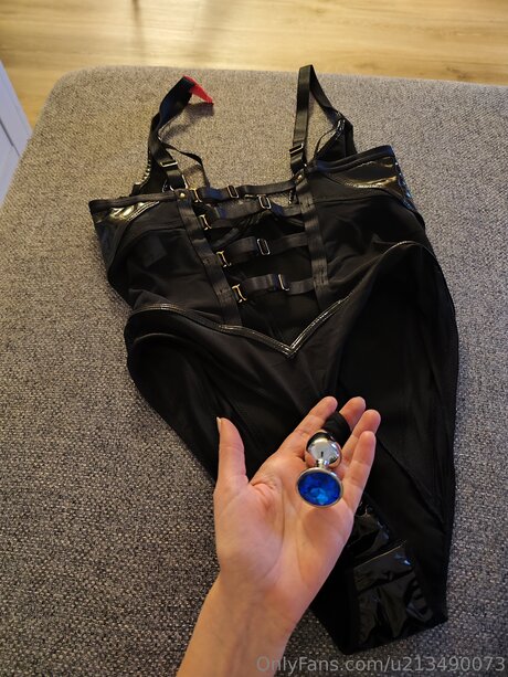 Nina Bella heiße akt fotos