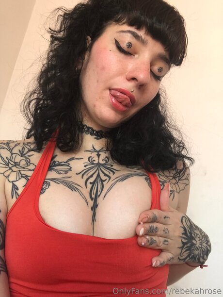 Rebekahrose freie nacktheit bilder