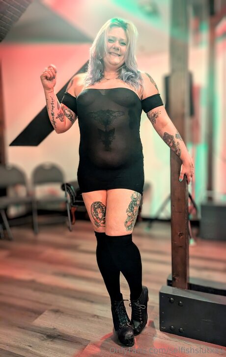 Selfishslutxxx schauspielerin nette galerie