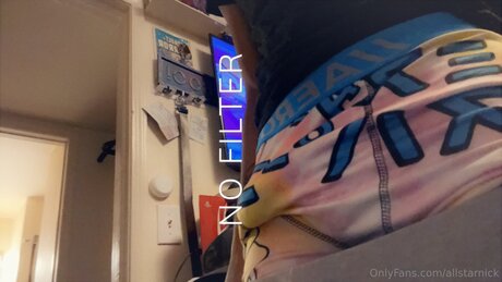 ladyboy kommt nur fans heiße nacktheit galerie