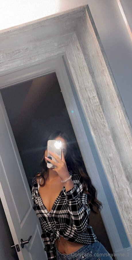 Shyanne 1 exklusive xxx foto