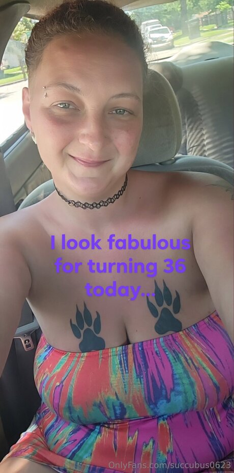 Tinaclawz0623 model kunst bild