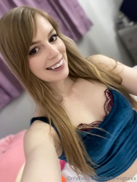 Dollyleighxxx exklusive sexy galerie