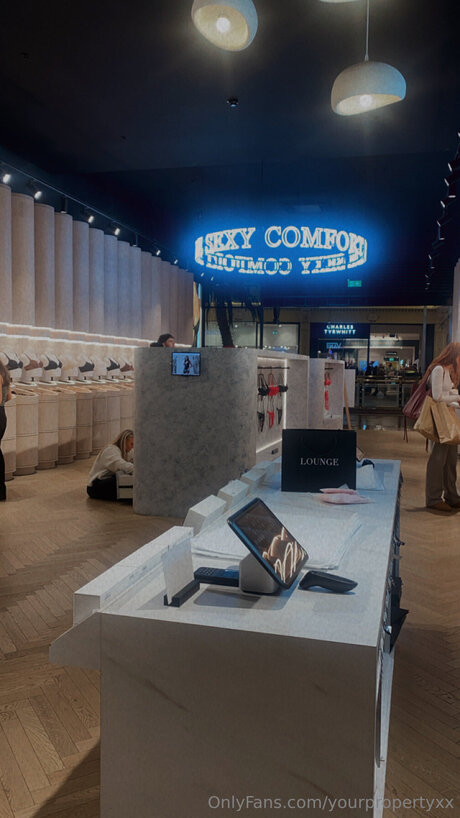 Yourpropertyxx erotische porno galerie