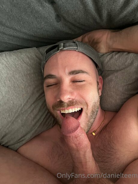Danielteem top pornografische foto