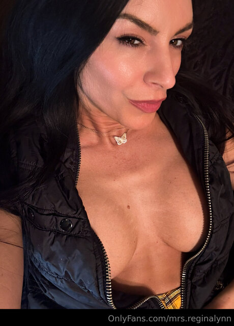 Mrs Reginalynn erwachsene akt bild