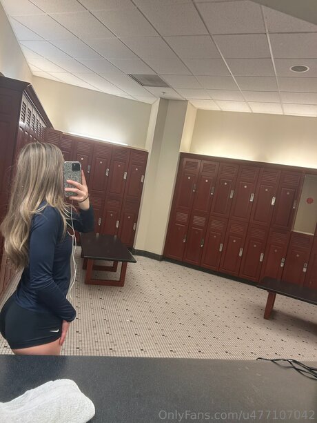 Prettylittlethang2004 porno freie galerien