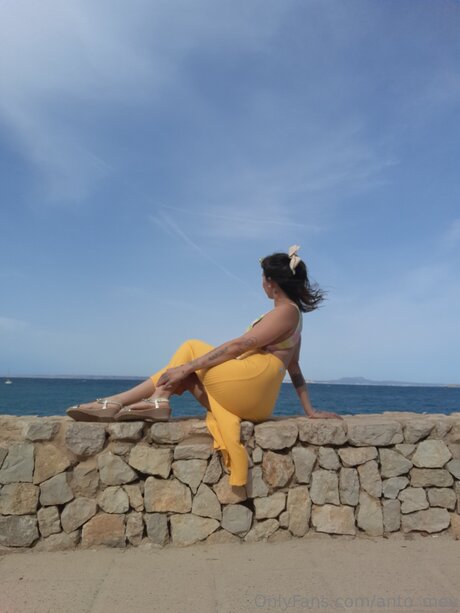 Anto Mey hübsche sexy bild