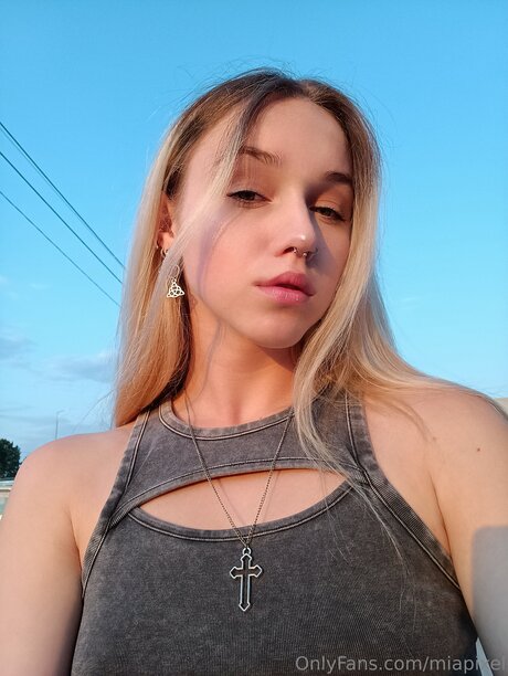 Miapixel erwachsene nacktheit galerie