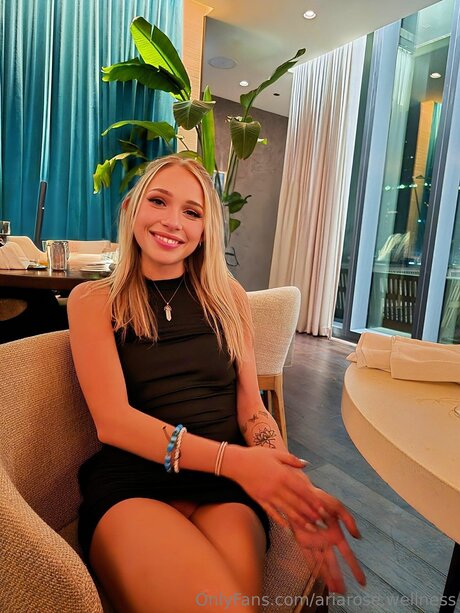 Ariarose Wellness schöne pornographische fotos