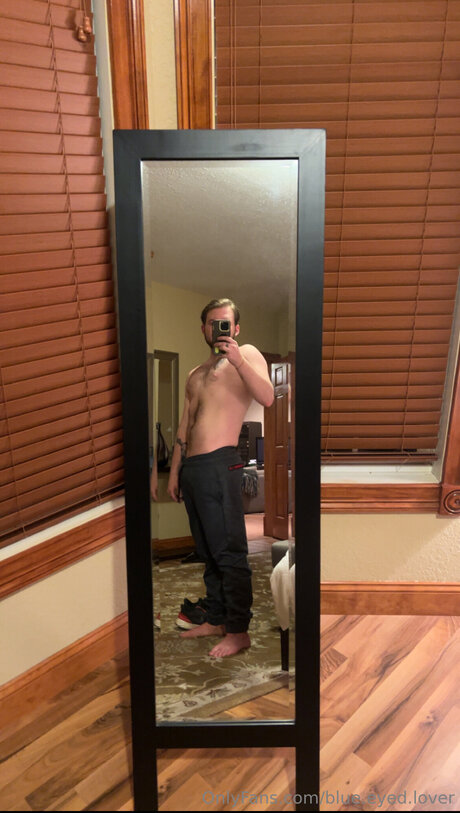 Blue Eyed Lover freie sexy bild