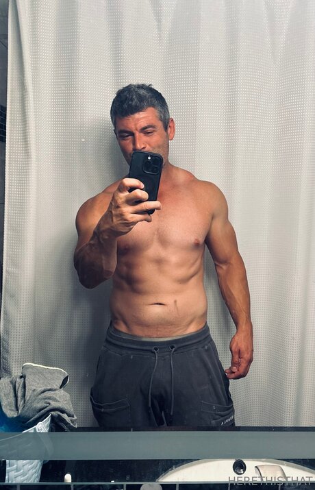 Herethisthat xxx pornostar foto