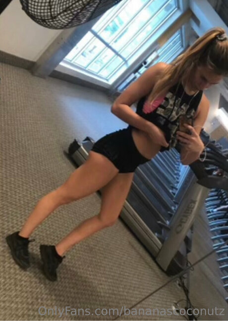 Kellycalifree erwachsene nackten bild