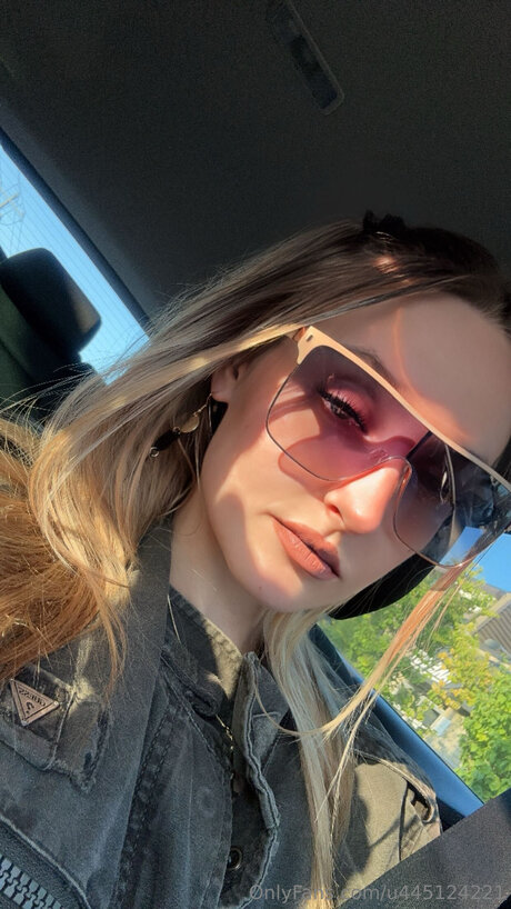 Bridgett Ttt schauspielerin heiße galerien